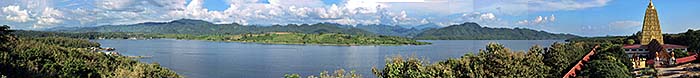 'Wat Wang Wiwekaram and Khao Laem Lake | Reservoir' by Asienreisender